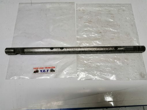 Massey Ferguson 135/240/285 Vites Sürgü Mili (2-4 Vites) (38.2 Cm) Montaj 1678866 05381