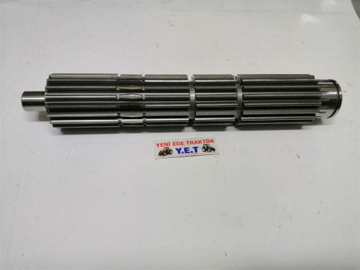 Massey Ferguson 135/165/175/65 Kamalı Mil 6 Vites (18 Diş) Devon 894702 05562