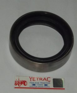 Massey Ferguson 135/35X/65/165 Ön Krank Keçe Çiftli Silikonlu (57.15X76.28X19.45) 730050-S Tokez 2414111S 17020