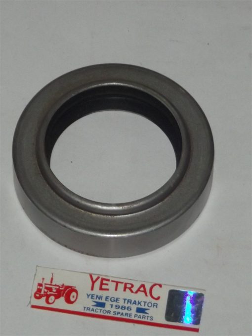 Massey Ferguson 135/165/65X Kuyruk Mil Keçe (Eski Model) (44.45X68.35X15.87) 775008 Tokez 195506 17115