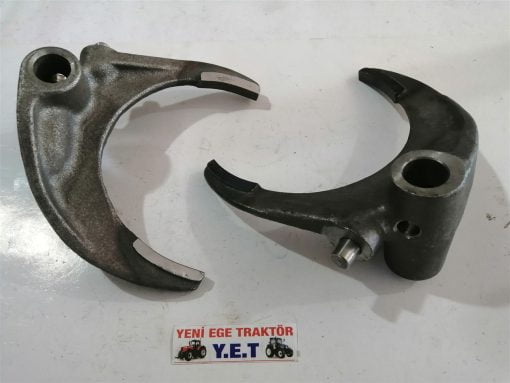 Fiat Traktör 640/540/70-56 Senkromeç Çatalı Büyük Tek Delik Akın 593670 35253