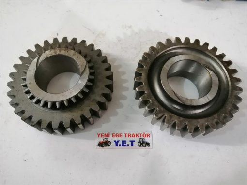 Ford Traktör 3000/3600/2000/3610 Geri Vites Dişlisi (32 Diş) Modül C5NN7K013E 53408